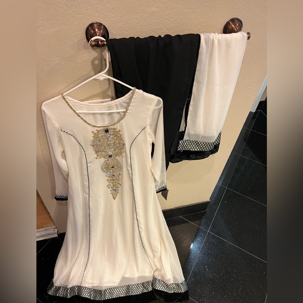 Black and white 3 pcs gown Indian/Pakistani wedding wear